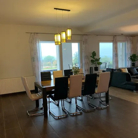 וילה Balatonview - Myriam
