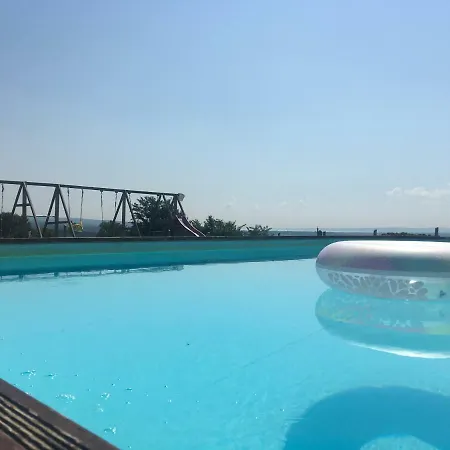 וילה Balatonview - Myriam