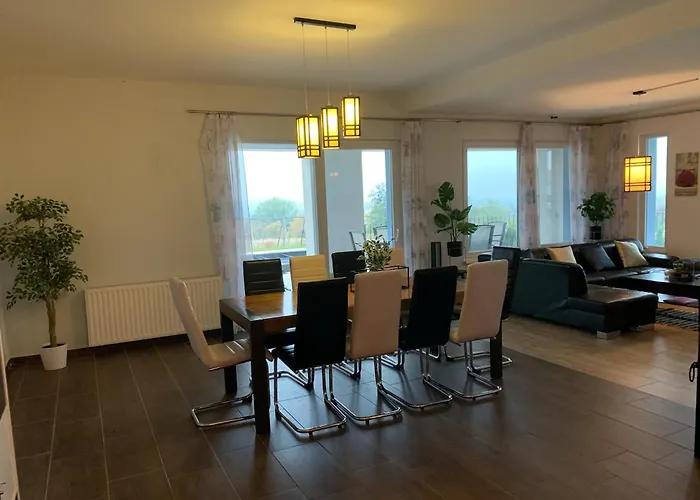 וילה Balatonview - Myriam