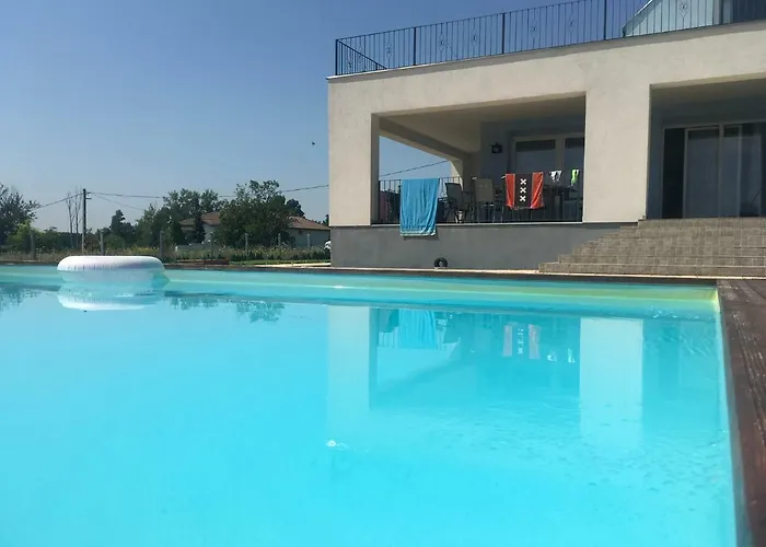 Balatonview - Myriam וילה